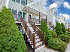 17 Carleton St 17, Wareham MA 02558