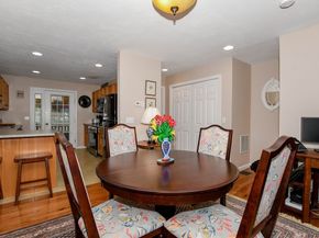 17 Carleton St 17, Wareham MA 02558