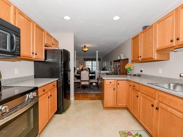 17 Carleton St 17, Wareham MA 02558