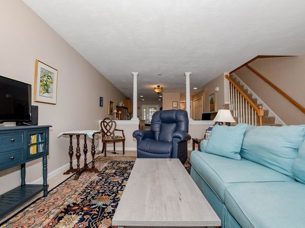 17 Carleton St 17, Wareham MA 02558