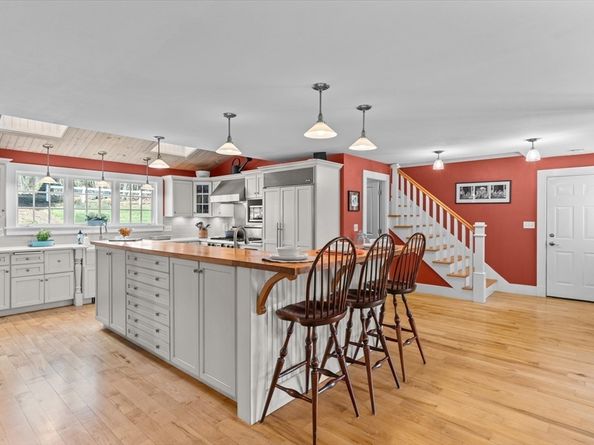 499 Main Street, Boxford MA 01921