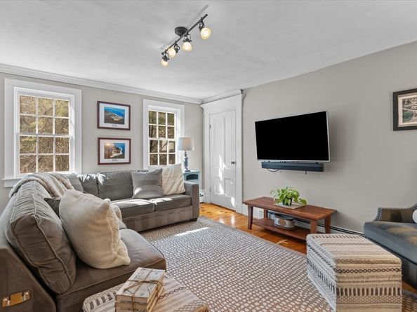 499 Main Street, Boxford MA 01921