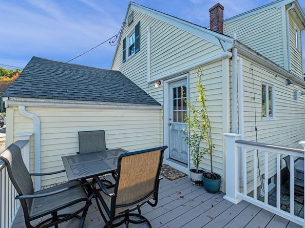 41 Dexter St, Peabody MA 01960