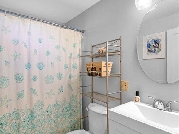41 Dexter St, Peabody MA 01960