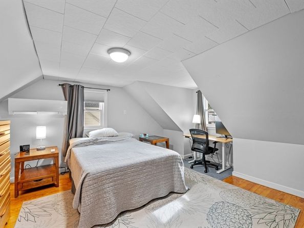 41 Dexter St, Peabody MA 01960