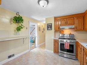 41 Dexter St, Peabody MA 01960
