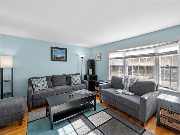41 Dexter St, Peabody MA 01960