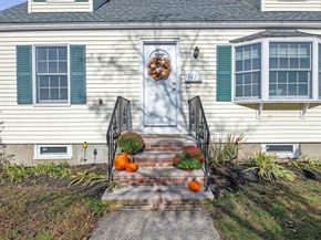 41 Dexter St, Peabody MA 01960