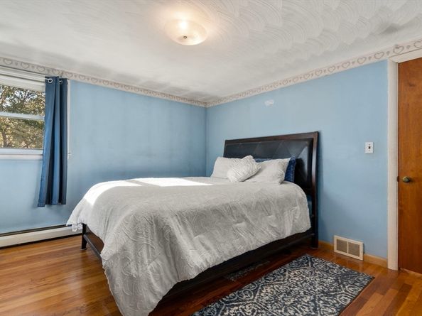 30 Wampum Ave, Waltham MA 02451