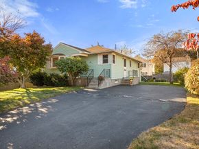 30 Wampum Ave, Waltham MA 02451