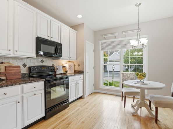 22 Cottage Cove, Plymouth MA 02360