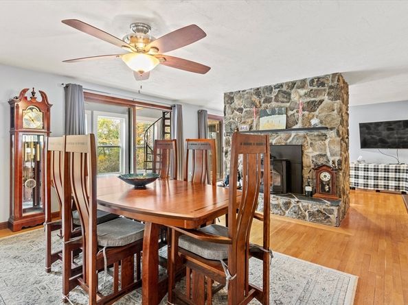 36 Sunrise Ave, Leominster MA 01453