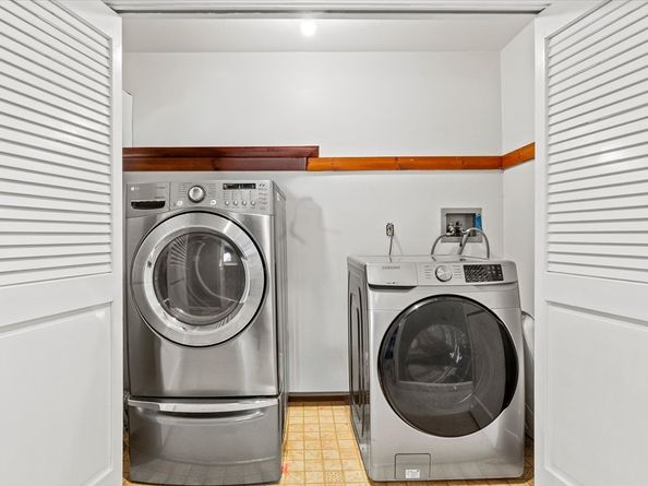 36 Sunrise Ave, Leominster MA 01453