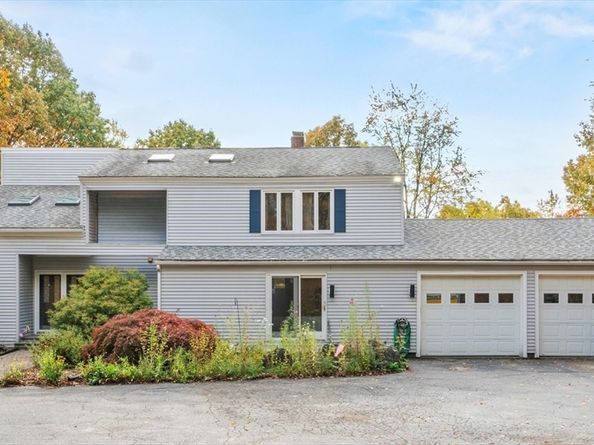 36 Sunrise Ave, Leominster MA 01453