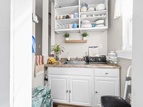 196 Poplar St, Chelsea MA 02150