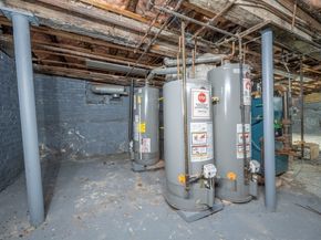 196 Poplar St, Chelsea MA 02150