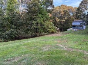 91 Maplewood Ave, Marlborough MA 01752