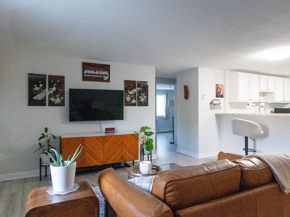 215 Winter St 1P, Weymouth MA 02188