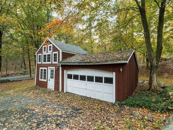 7 Sullivan Street, North Andover MA 01845