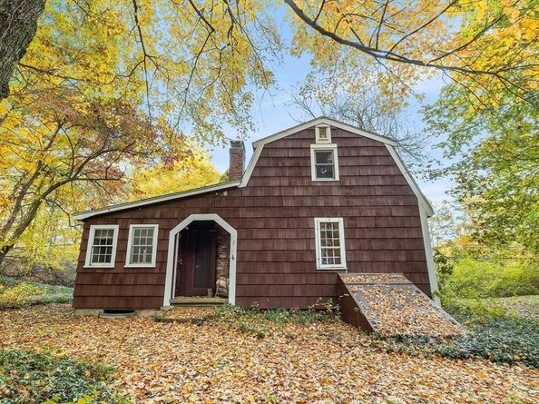 7 Sullivan Street, North Andover MA 01845