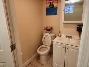 3 Granville Ave, Worcester MA 01606