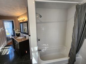 3 Granville Ave, Worcester MA 01606