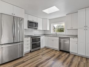 45 Leisurewoods Dr, Rockland MA 02370