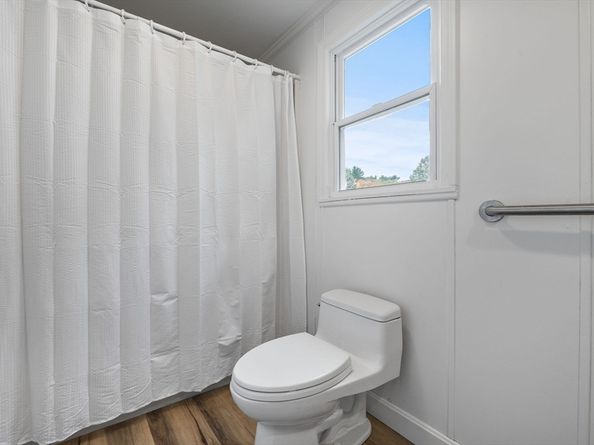 45 Leisurewoods Dr, Rockland MA 02370