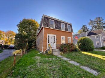 7 Myrtle St