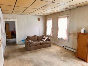 7 Myrtle St, Middleboro MA 02346