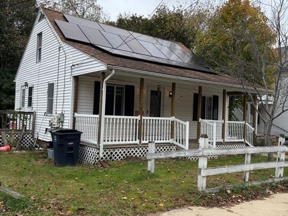 421 Charlton St, Southbridge MA 01550