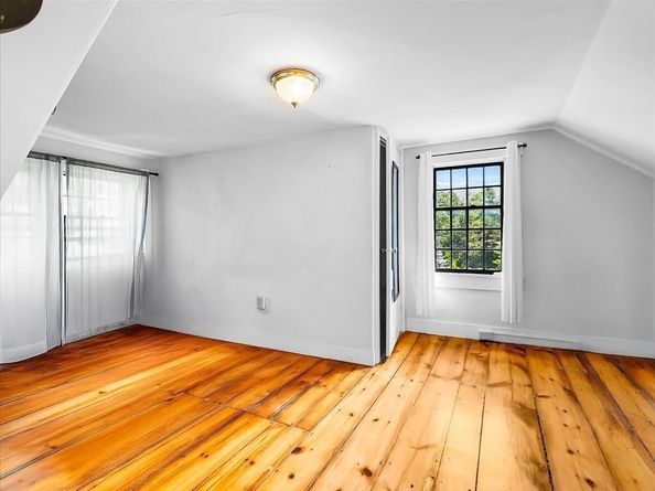 418 E Washington St, Hanson MA 02341