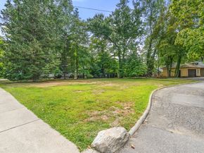 235 Mount Auburn St, Watertown MA 02472