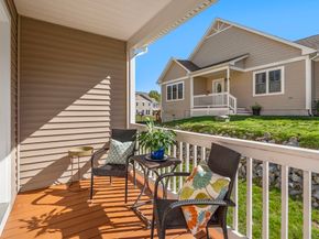 19 Virginia Dr 19, Leicester MA 01542