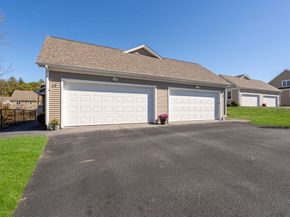 19 Virginia Dr 19, Leicester MA 01542