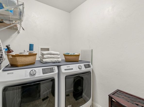 19 Virginia Dr 19, Leicester MA 01542