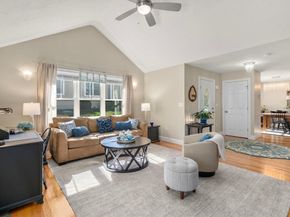19 Virginia Dr 19, Leicester MA 01542