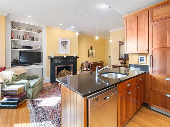 111 Pinckney St 2, Boston MA 02114