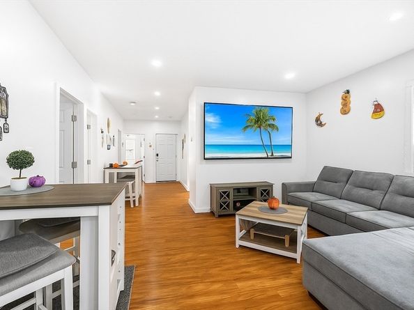 1 Hathaway St, Worcester MA 01610