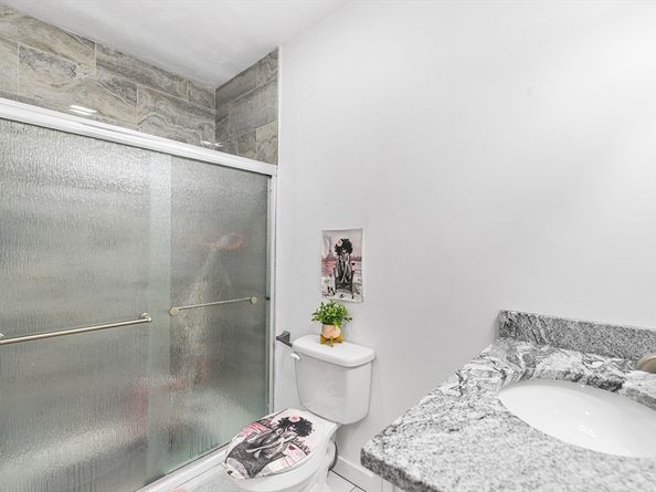 1 Hathaway St, Worcester MA 01610