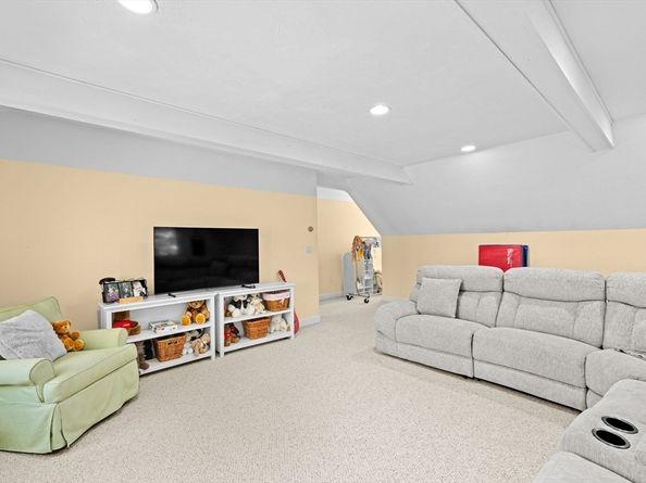 91 Metacomet Way, Marshfield MA 02050