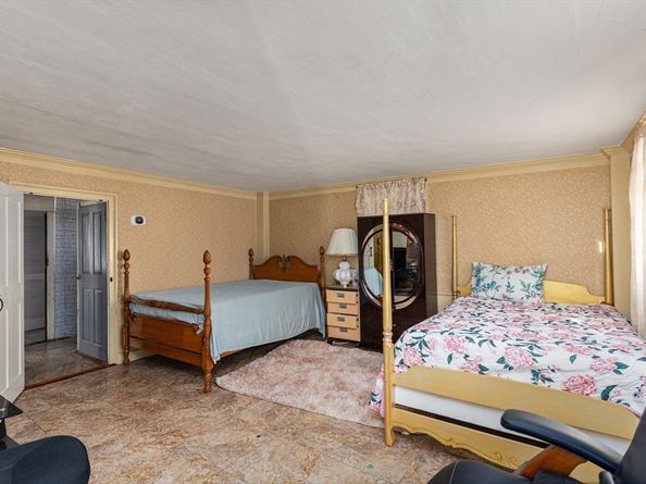 52 Salem, Reading MA 01867