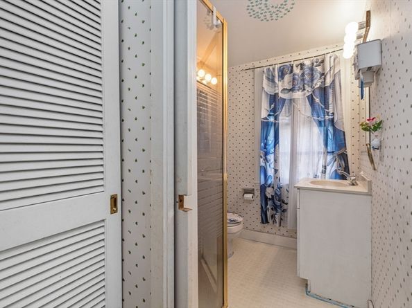52 Salem, Reading MA 01867