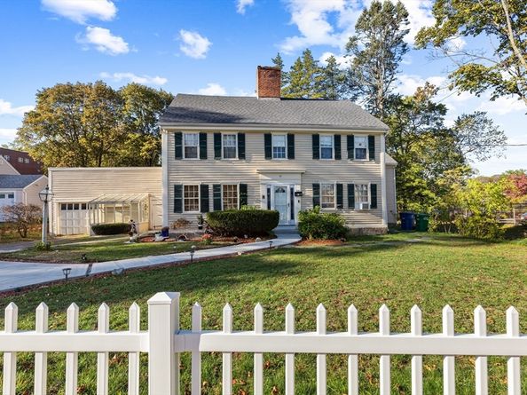 52 Salem, Reading MA 01867