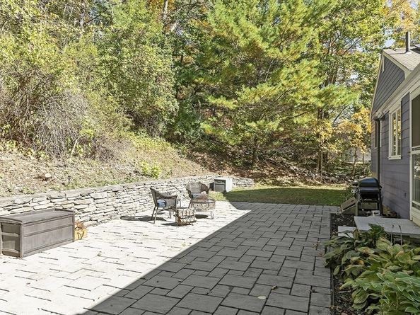 47 Summer Hill Rd, Maynard MA 01754