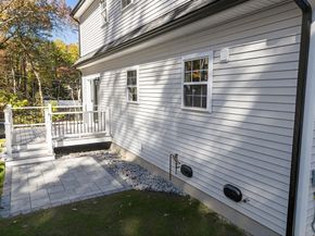 10 Avondale Ave, Billerica MA 01821