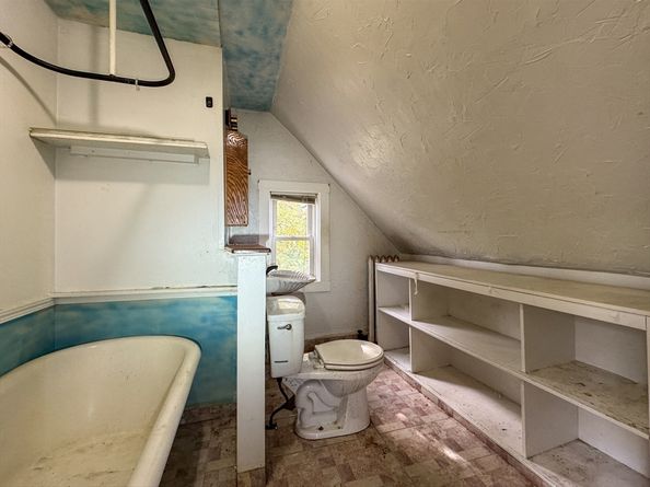 140 W Water St, Rockland MA 02370