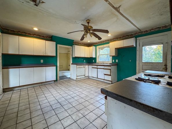 140 W Water St, Rockland MA 02370