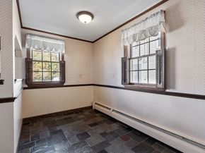 4 Moran St, Gardner MA 01440