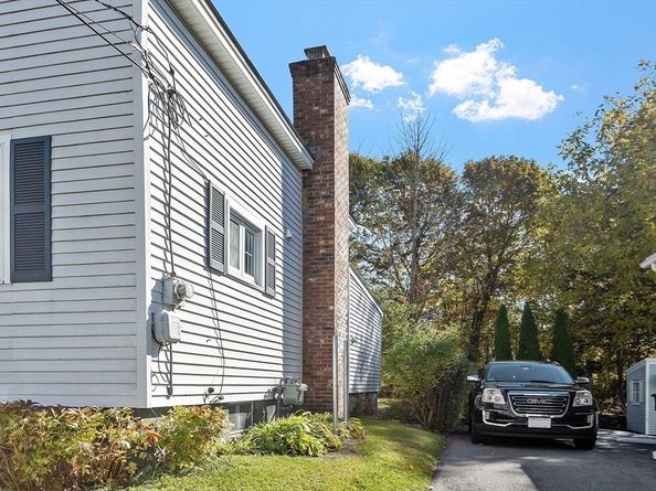4 Moran St, Gardner MA 01440